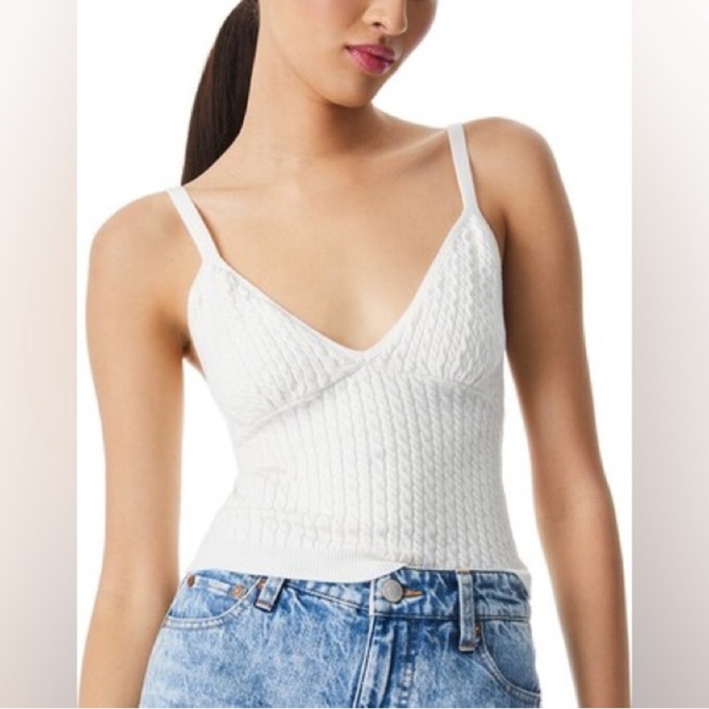 Alice + Olivia Kenna Cable Sweater‎ Tank size XL white v-neck top